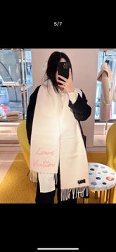 China Replica Gucci Scarf 64usd Only